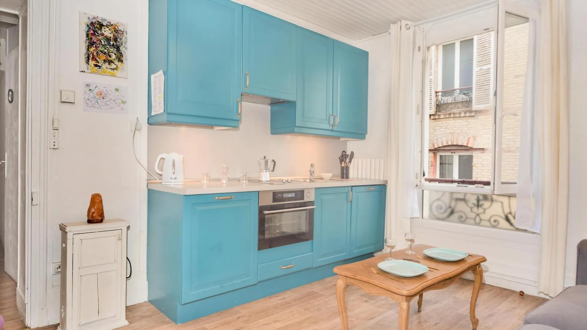 Cute Bedroom Central Location In Paris 0*,  France